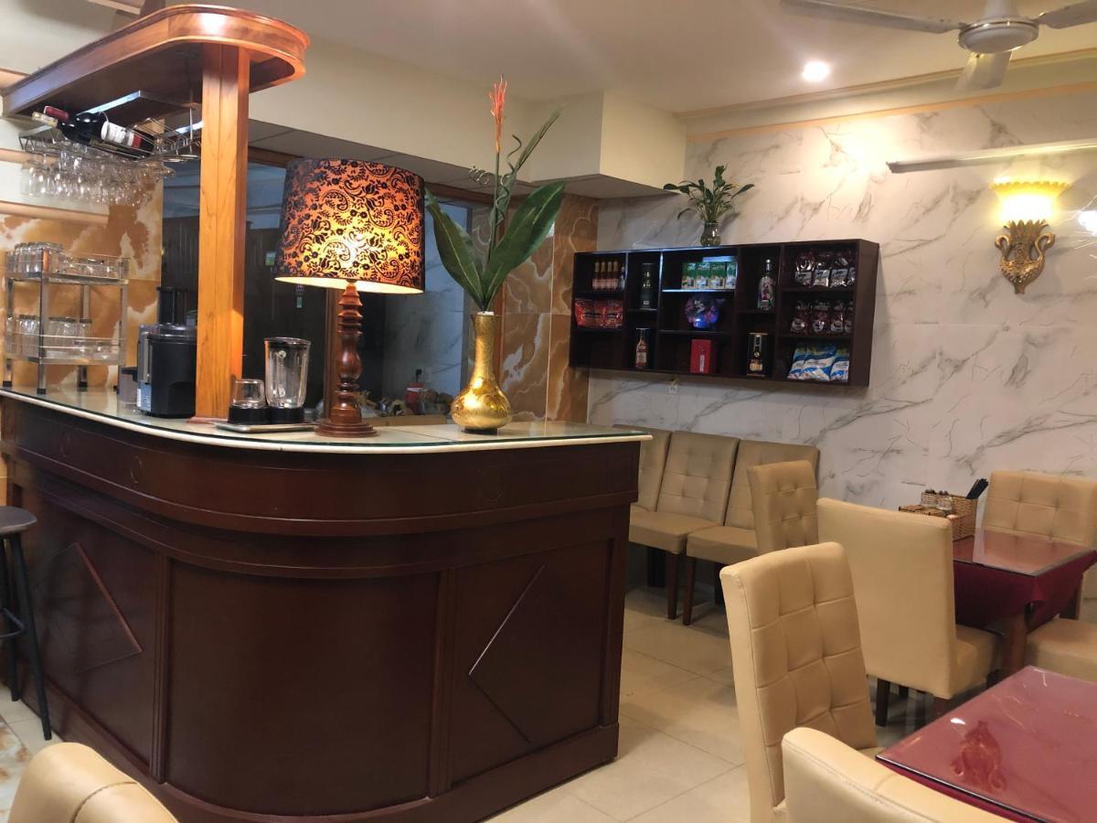 Hoàng Quân Hotel Hô Chi Minh-Ville Extérieur photo